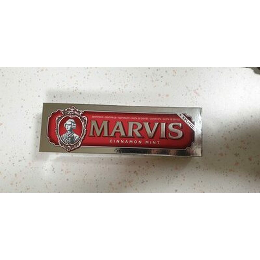 Fluoride toothpaste Cinnamon Mint Marvis Cinnamon Mint 85 ml